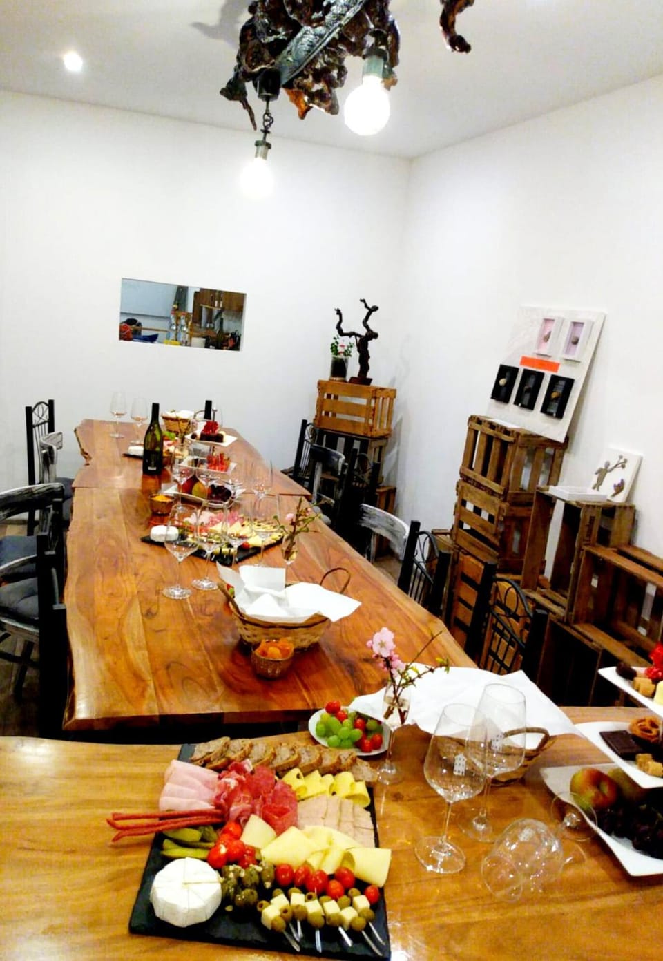 Food and drinks, Dining area, Food, Drinks, Alcoholic drinks