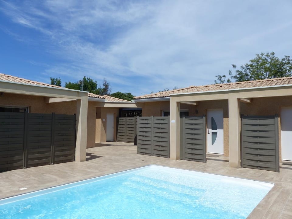 Property building, Patio, Swimming pool
