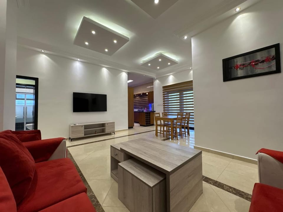 Communal lounge/ TV room, TV and multimedia, Living room, Seating area
