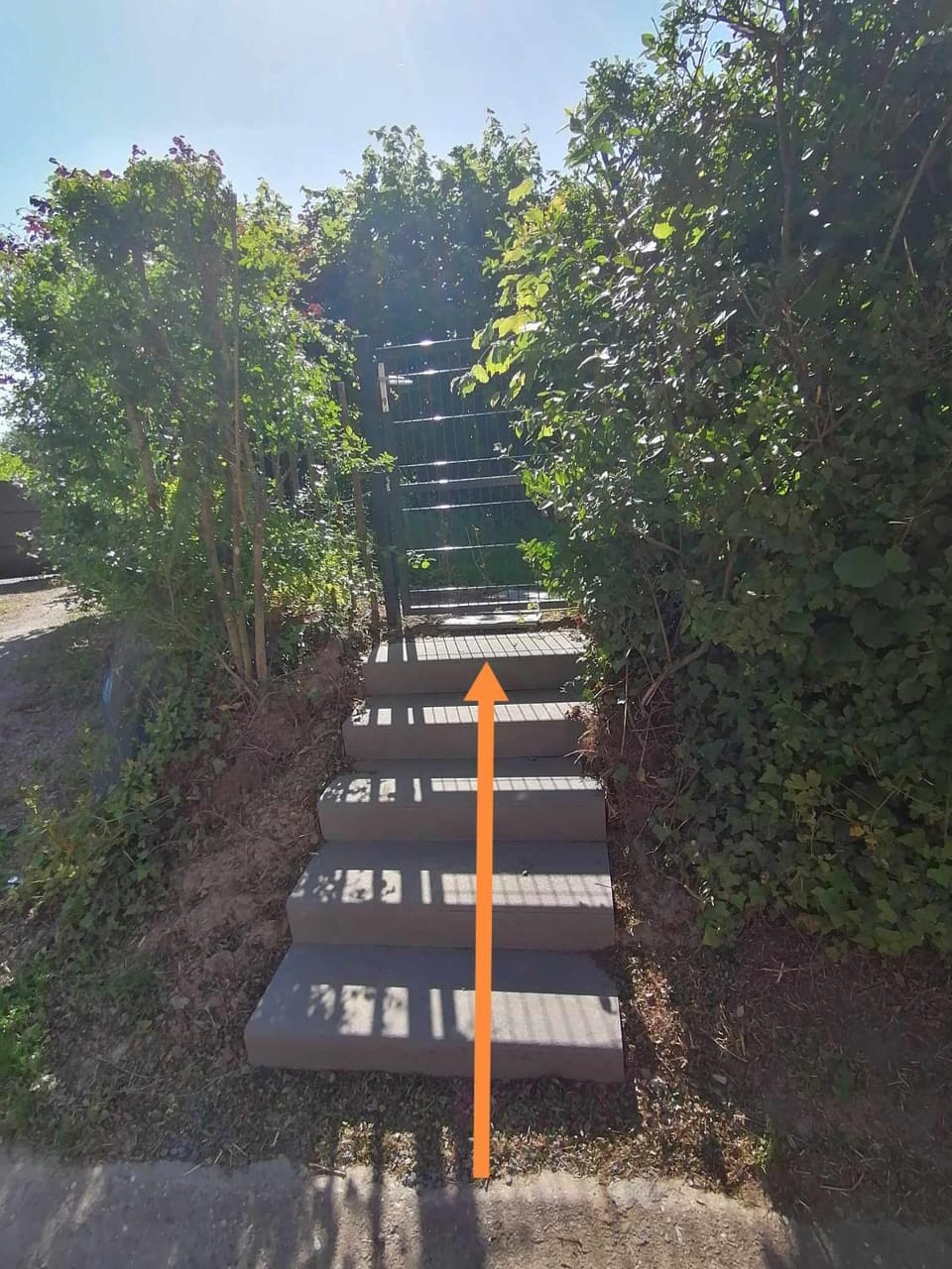 Une Cabane au Verger Bed and Breakfast in Wallonia, Belgium