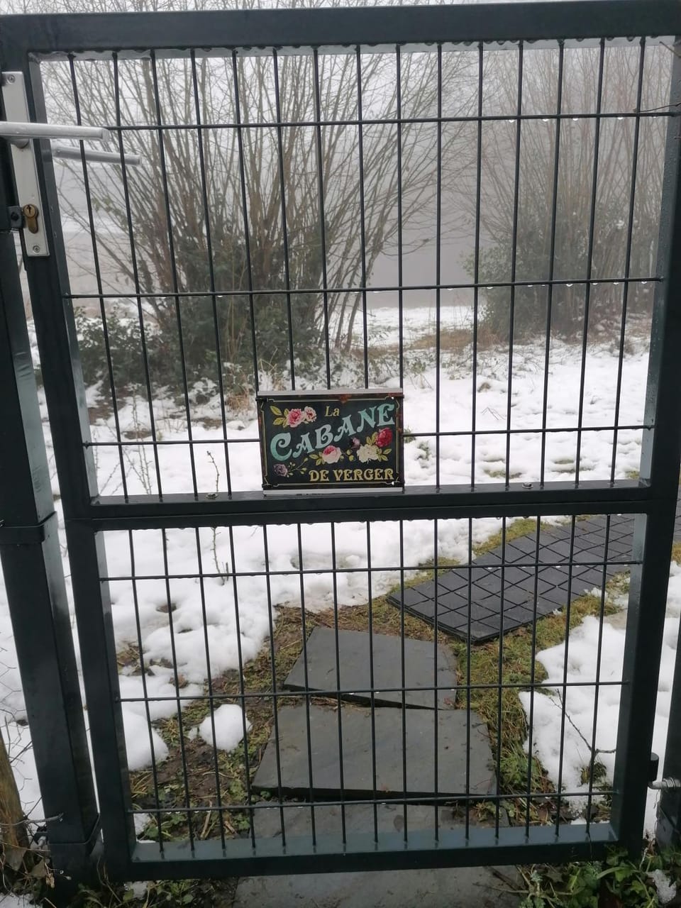 Une Cabane au Verger Bed and Breakfast in Wallonia, Belgium