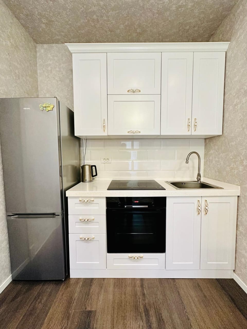 Kitchen or kitchenette, minibar, oven, pet friendly, stove