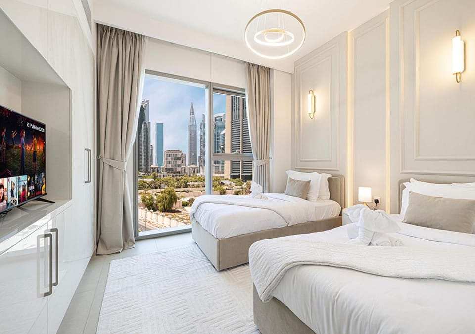 Stylish Burj khalifa view 5 Star 4BD Apartment in Downtown with Dubai Mall access - Brand New Apartment Apartment in Dubai