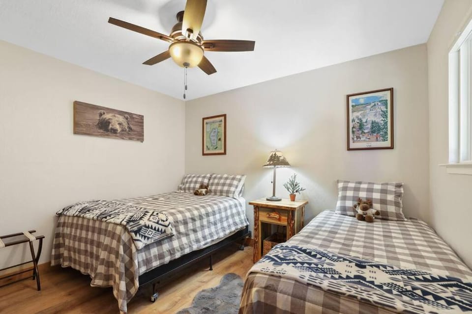 Moose Haven Family Favorite Close to Ski Resorts House in Sierra Nevada
