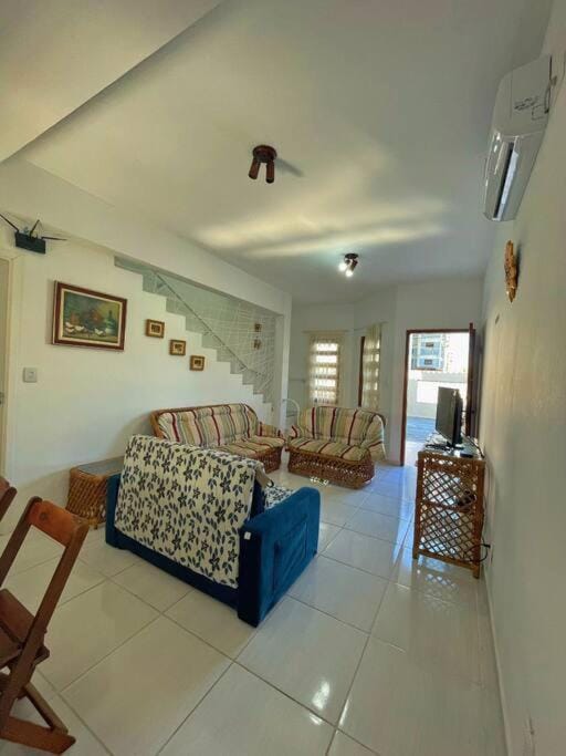 Sobrado a 50 metros do Mar! House in Caraguatatuba