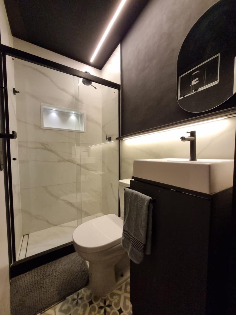 Shower, Toilet, Bathroom