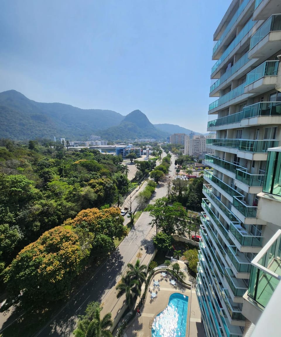 Property building, Day, Neighbourhood, Natural landscape, City view, Mountain view, Pool view, Swimming pool