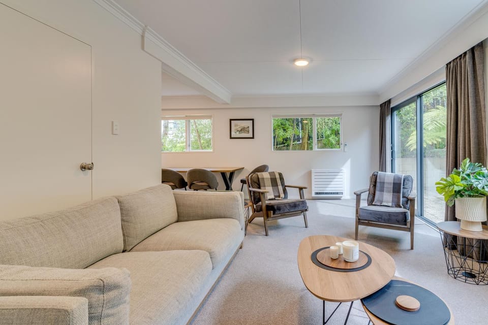 Living room, Seating area, heating, heating