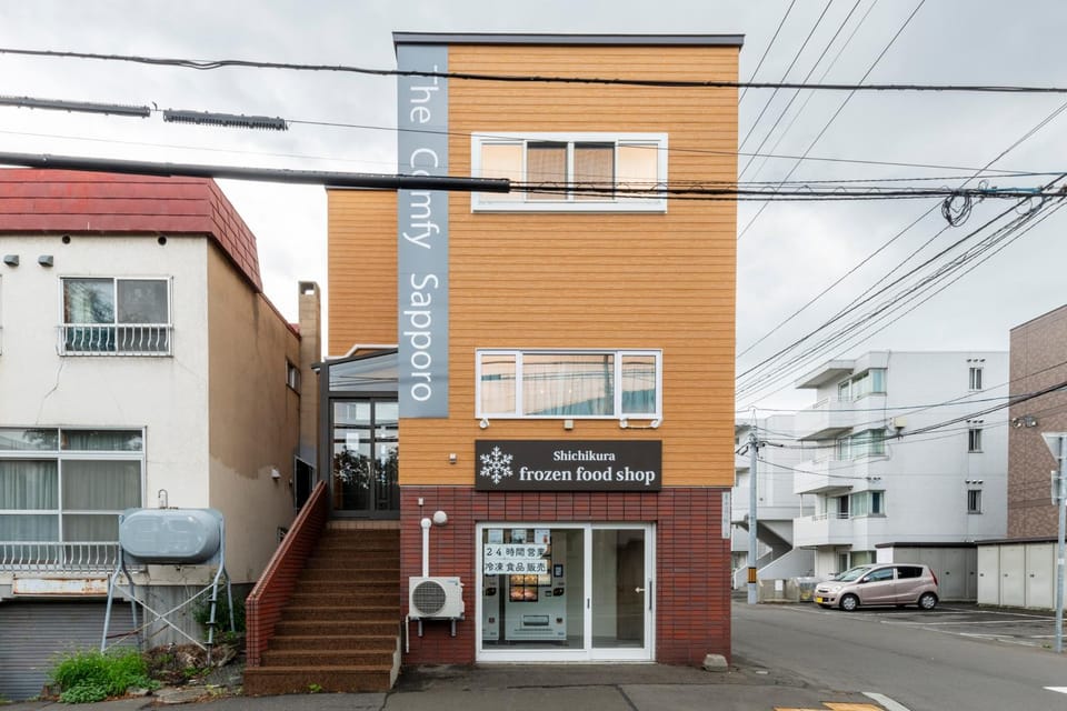 Property building, Neighbourhood