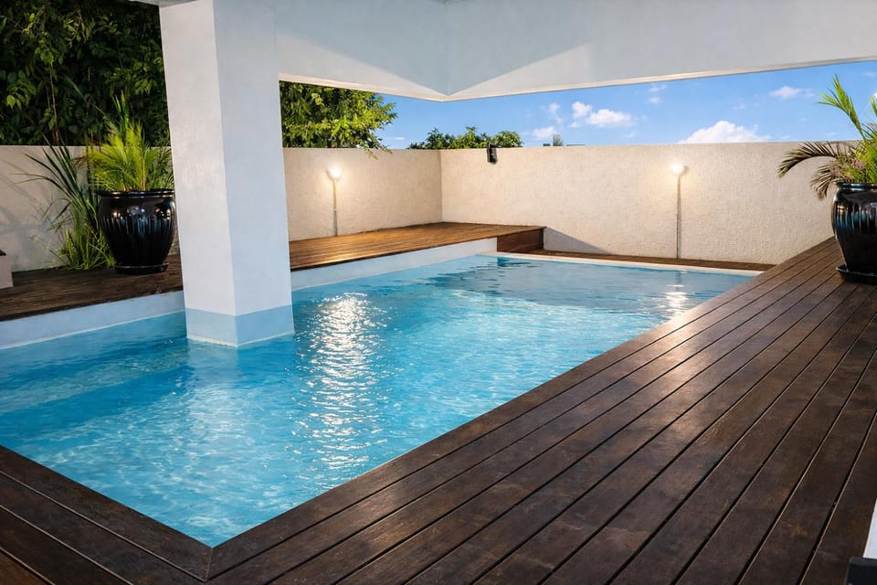 Property building, Swimming pool