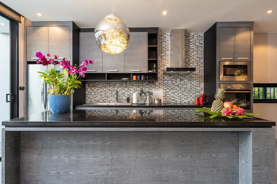Kitchen or kitchenette, stove