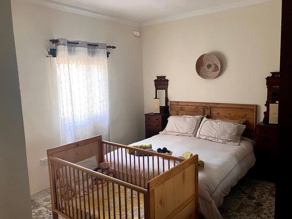 Bed, Bedroom, cot