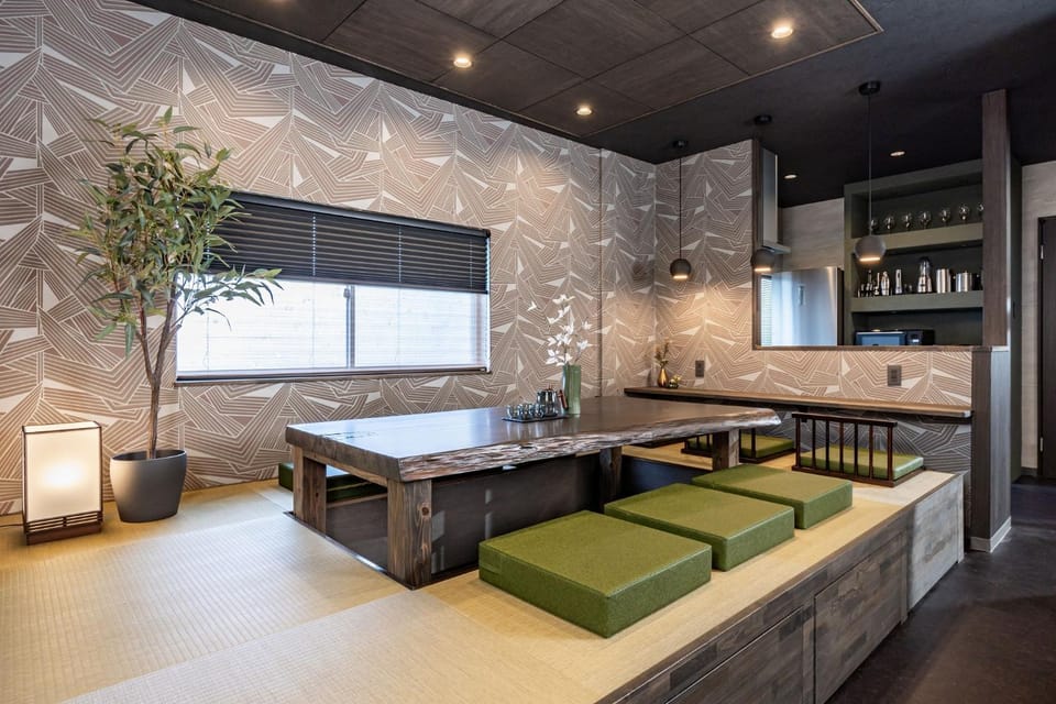 Living room, Dining area