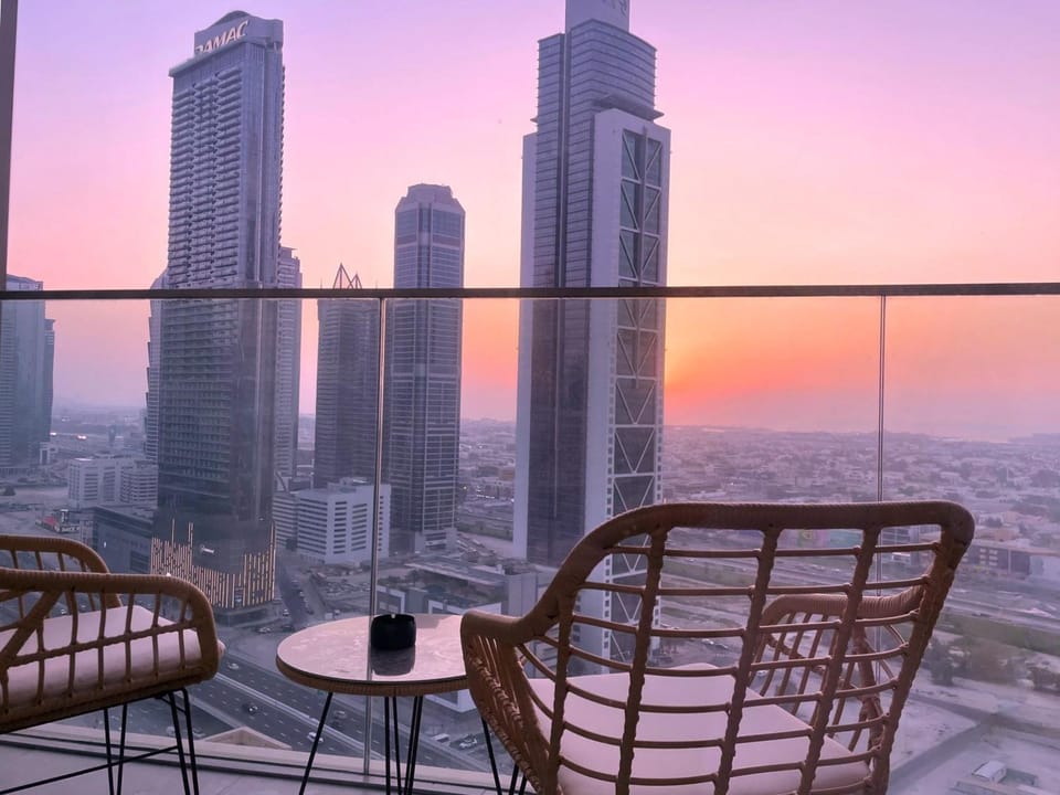 View (from property/room), Balcony/Terrace, City view, Sea view, Sunrise, Sunset