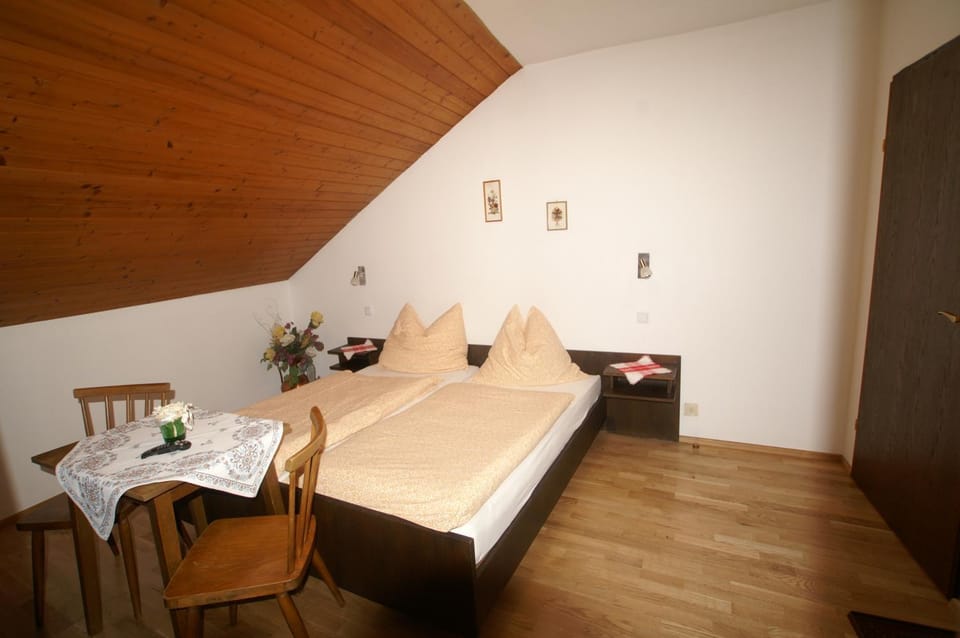 Gasthof zur Post Inn in Upper Austria