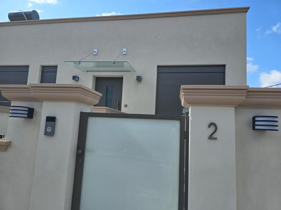 Property building, Facade/entrance
