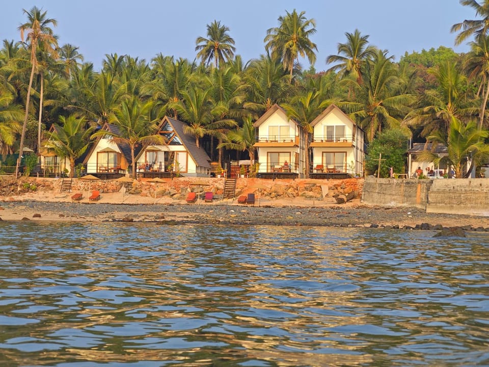Colomb Sea View Cottages Bed and Breakfast in Canacona