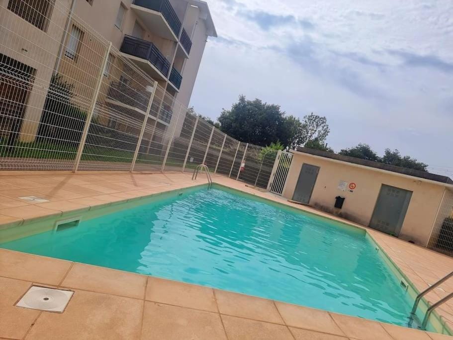 Un appartement calme et élégant Apartment in Avignon