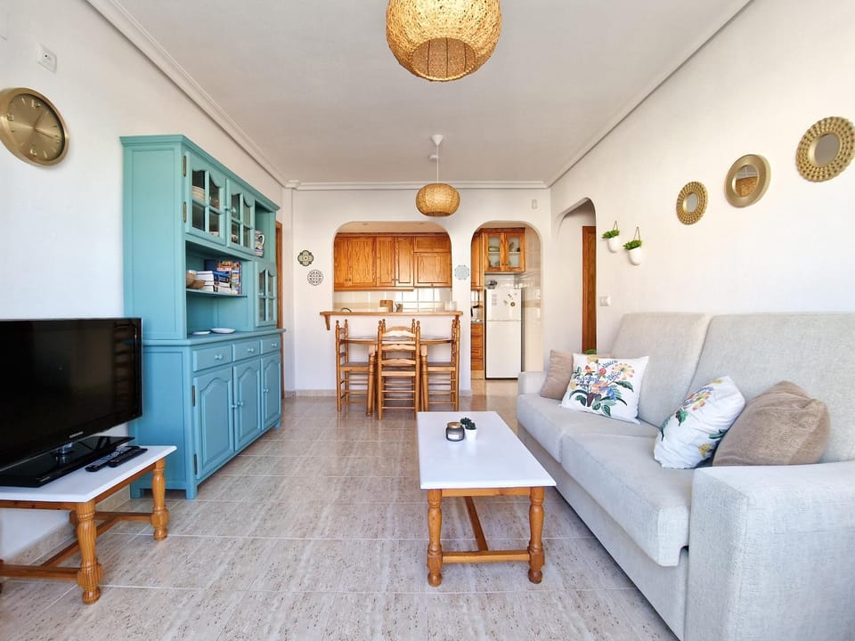 Living room, Seating area, Evening entertainment