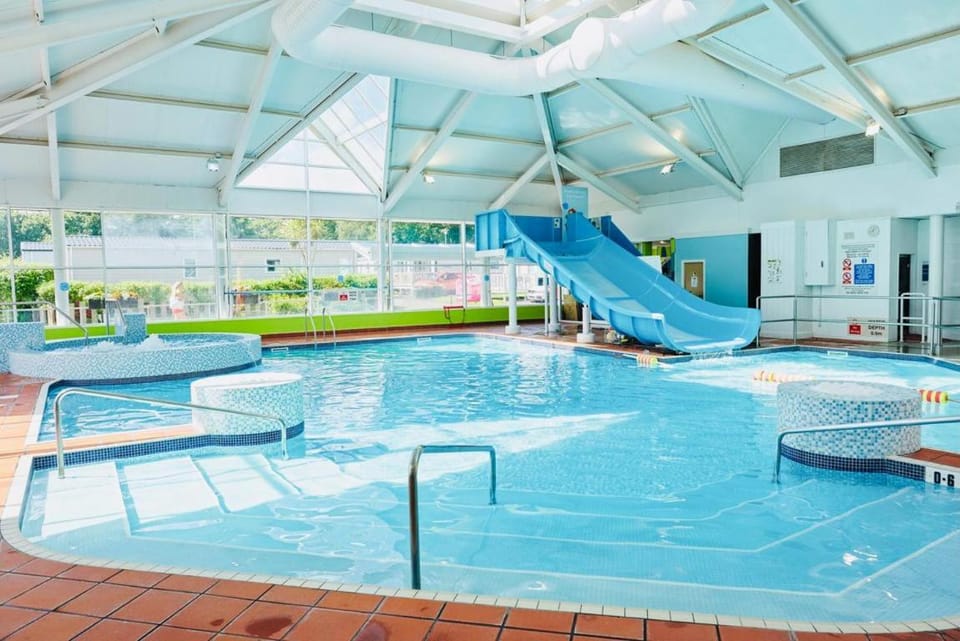 Caravan-Blackpool-FamilyFriendly-Activities Chalet in Wyre District