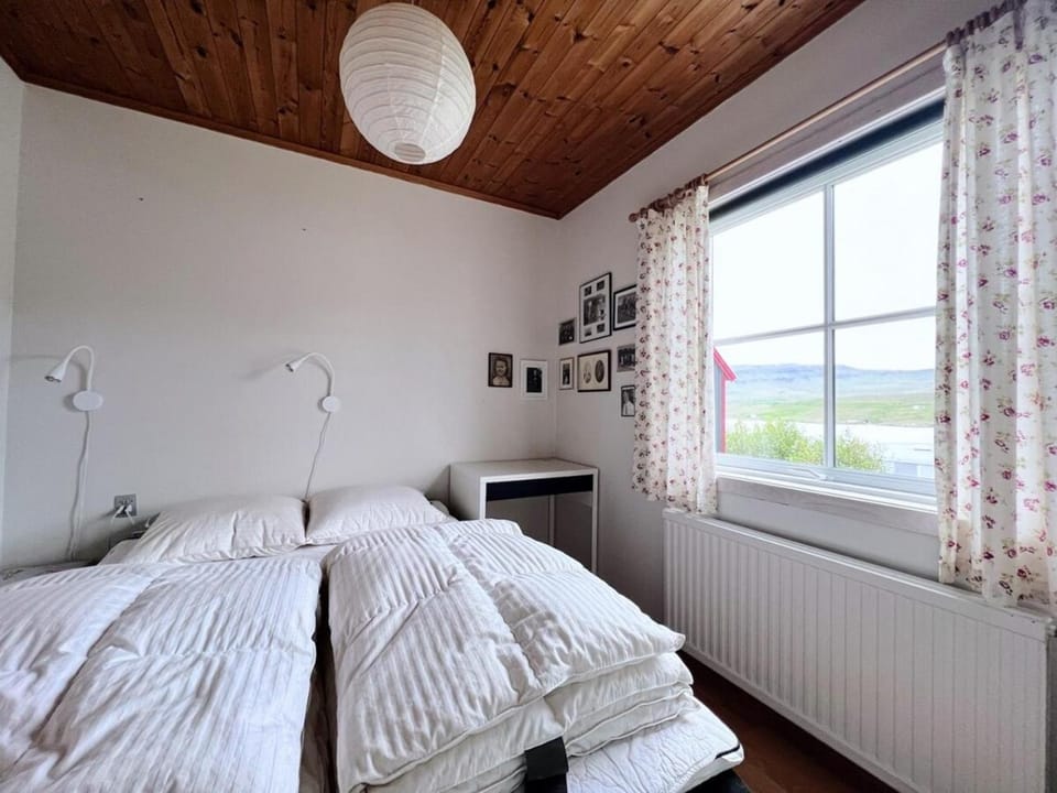 Charming 3-Bedroom Home with Stunning Fjord Views House in Europe