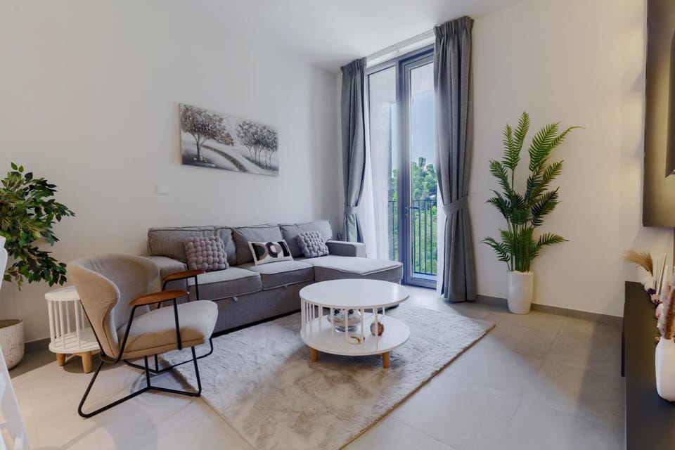 Sahab - Stunning 1BR with Terrace at the Bolivard Apartment in Al Sharjah