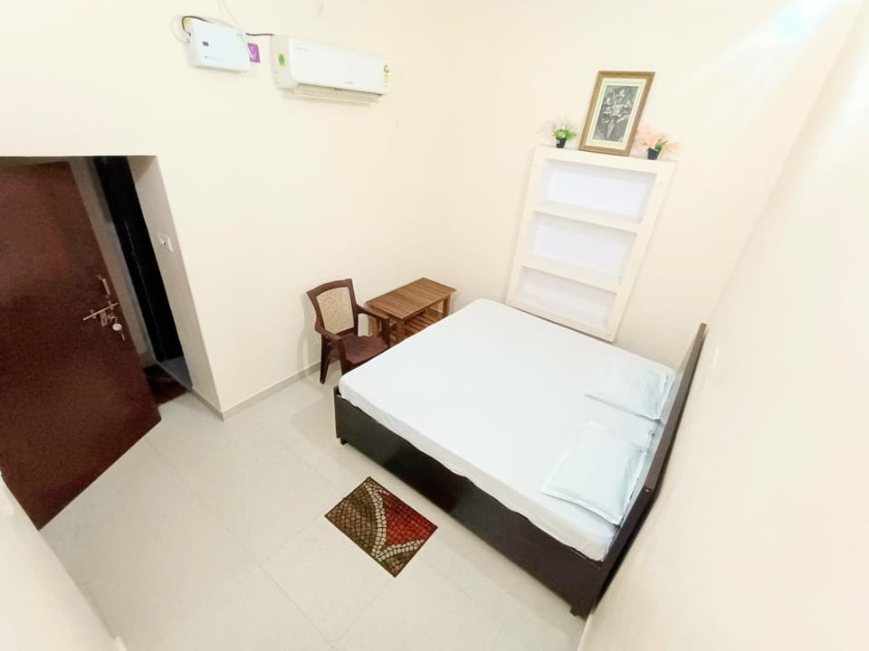 Shri Ramesht Paying Guest House, Ayodhya Dham, India Vacation rental in Nepal