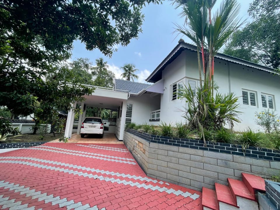 Shibus House in Kerala