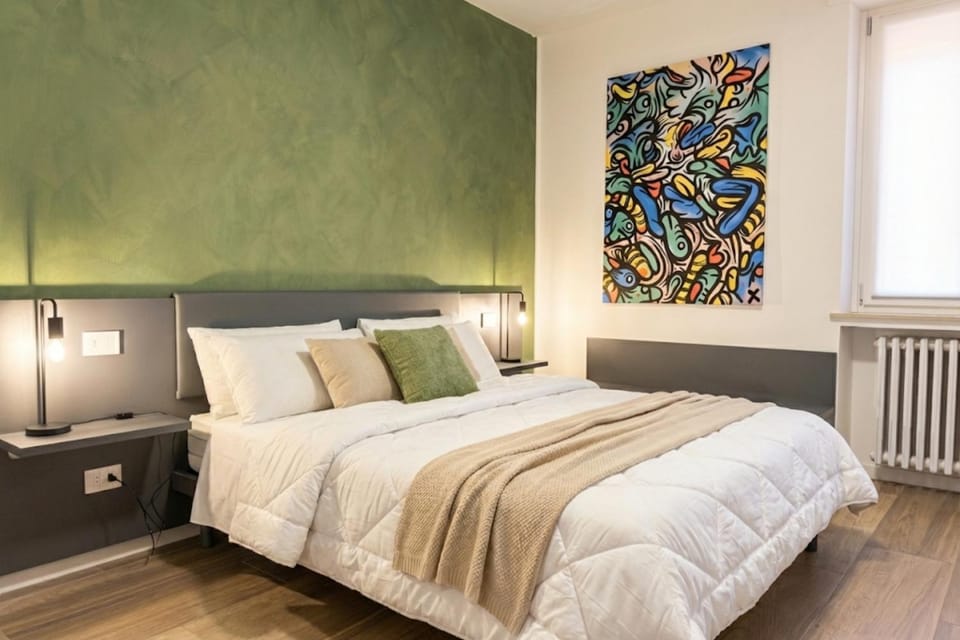Bed, Photo of the whole room, internet