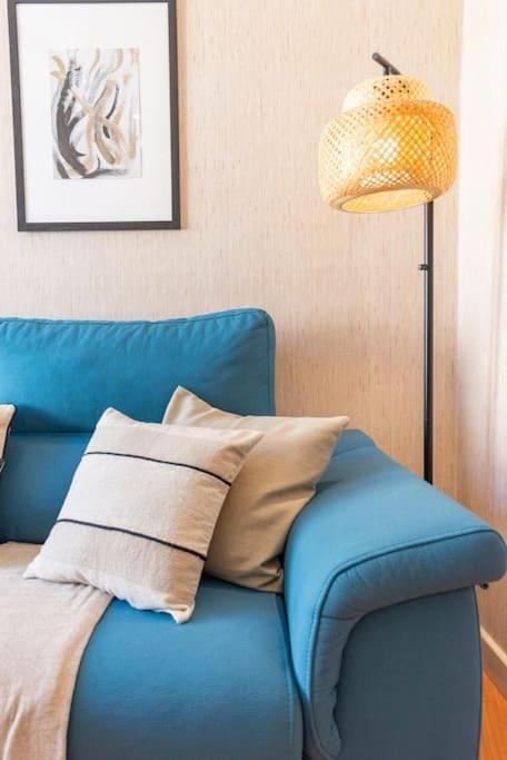 TV and multimedia, Living room, Decorative detail, air conditioner
