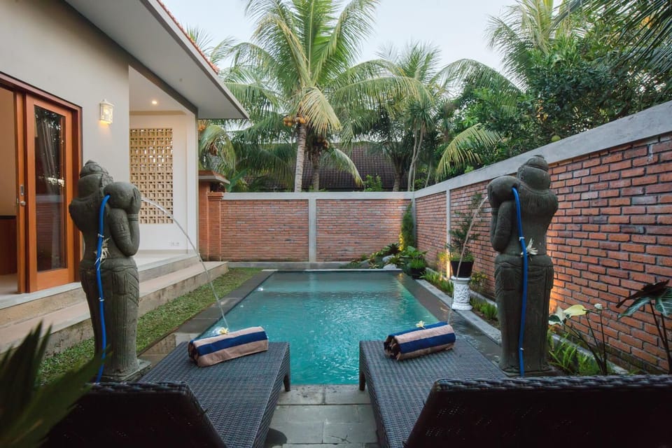 Property building, Garden, Garden view, Pool view, Swimming pool, Swimming pool