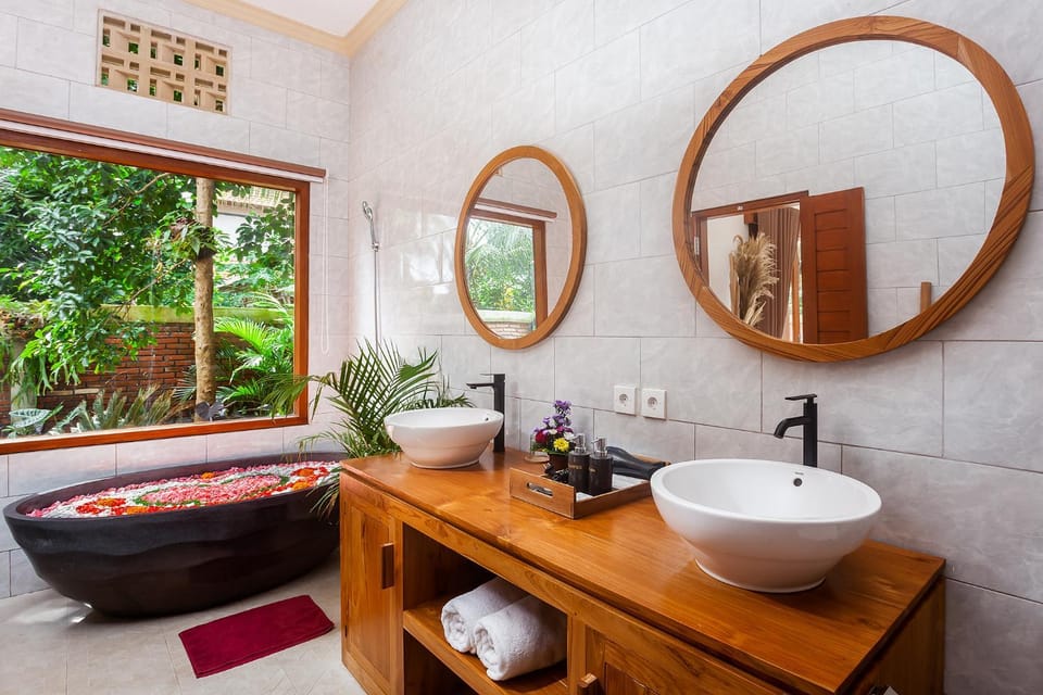 Bathroom, Bath