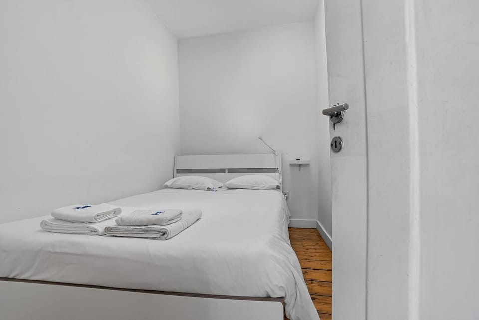 The Blue House - Camões Cool Loft Apartment in Lisbon