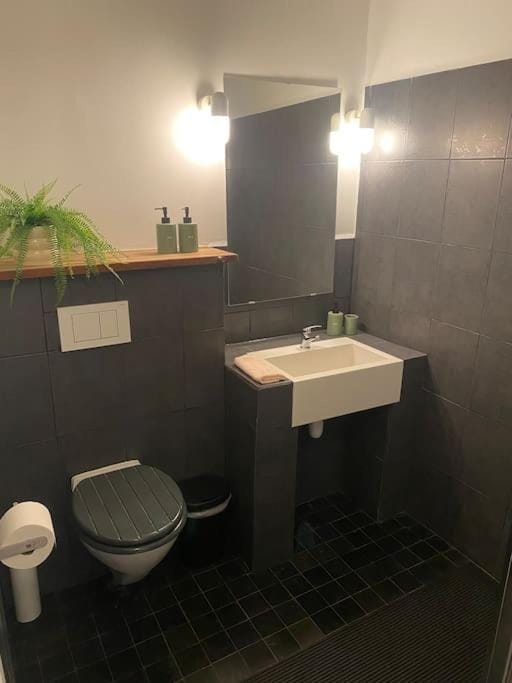 Toilet, Bathroom