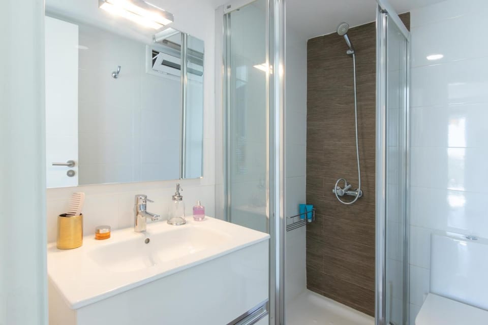 Bathroom, Bathroom