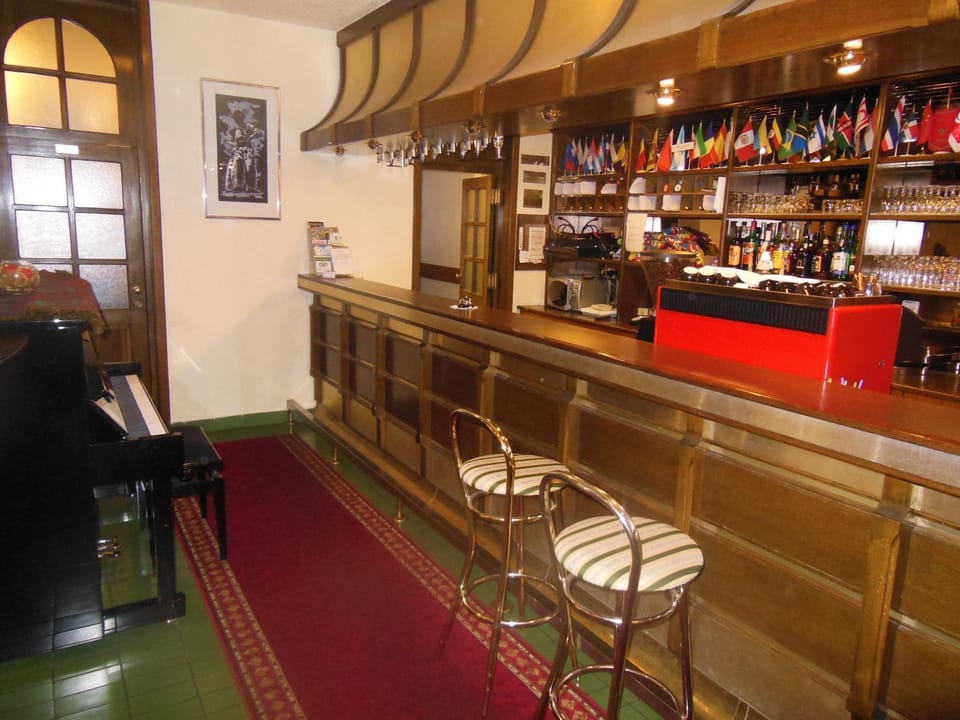 Lounge or bar