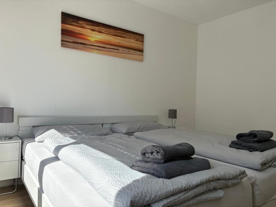 Sunny Suite mit Balkon - Küche - Bad Apartment in Baden-Württemberg
