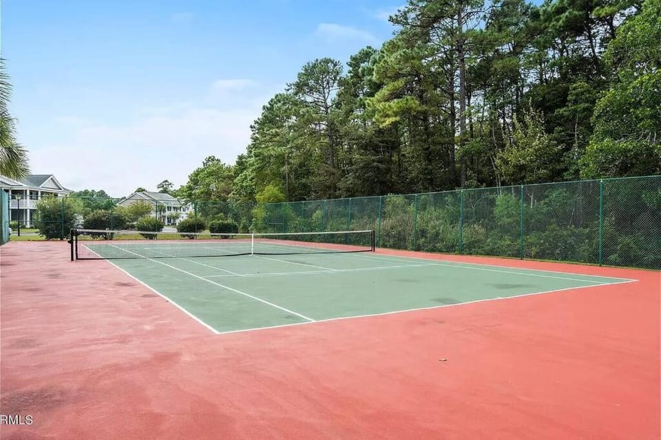 Tennis court