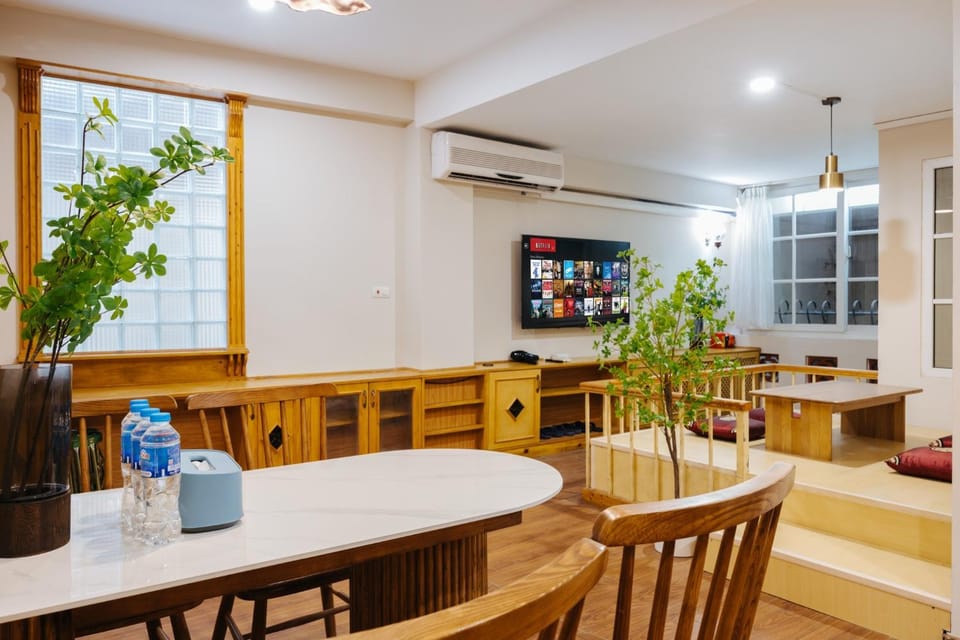 VietHOME- 201 The Healing Apartment for Group-Netflix Apartment in Hanoi