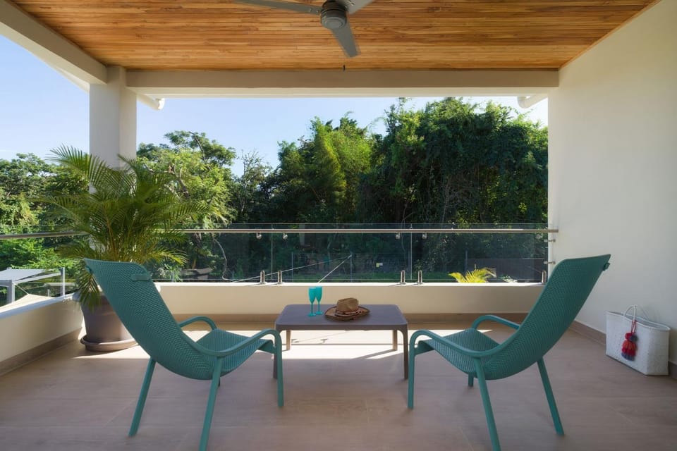 Balcony/Terrace, Pool view
