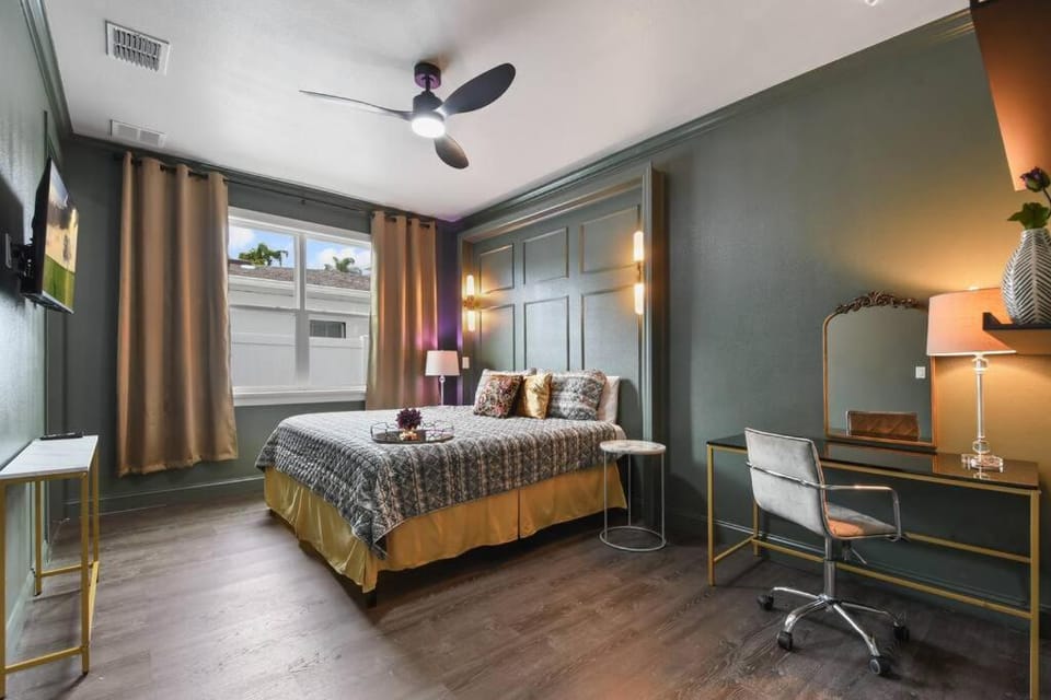 5 Bdr 4,5 Bth Villa - Pool Table - Fenced Yard Villa in Orlando