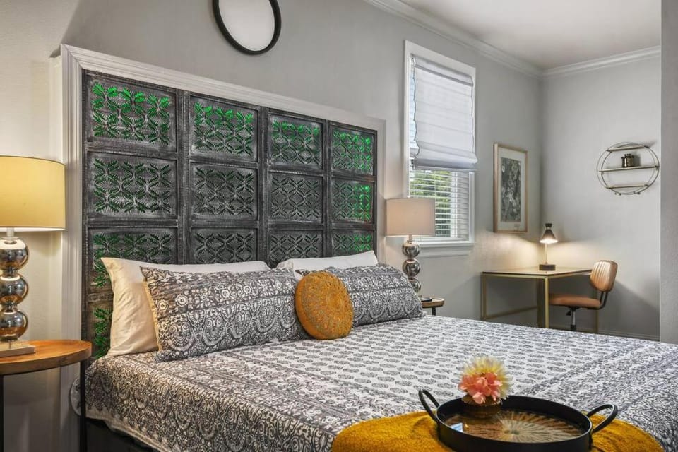 5 Bdr 4,5 Bth Villa - Pool Table - Fenced Yard Villa in Orlando
