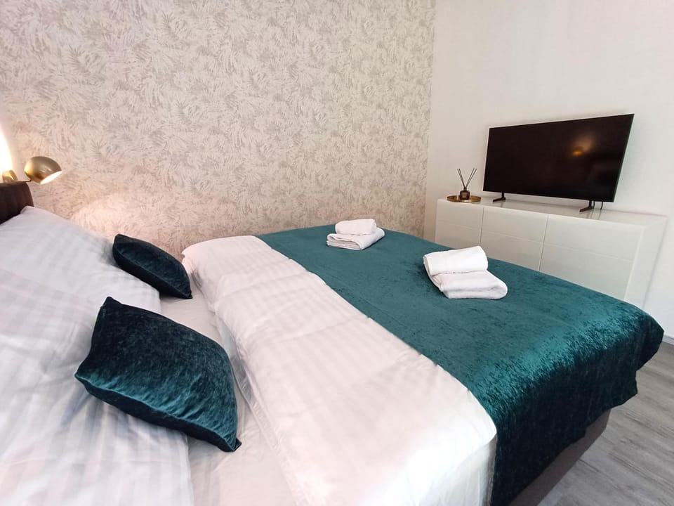 Bed, TV and multimedia