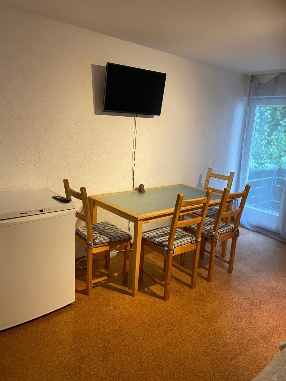 TV and multimedia, Dining area
