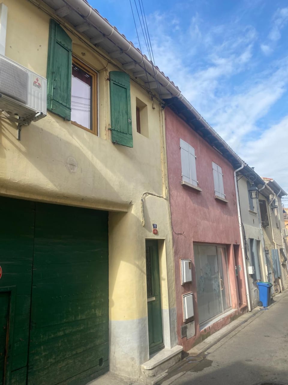 Property building, Street view