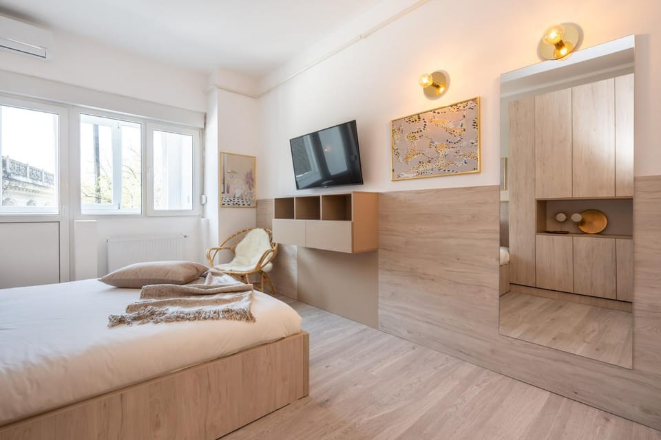 Panoramic City View Apartment in Bucharest