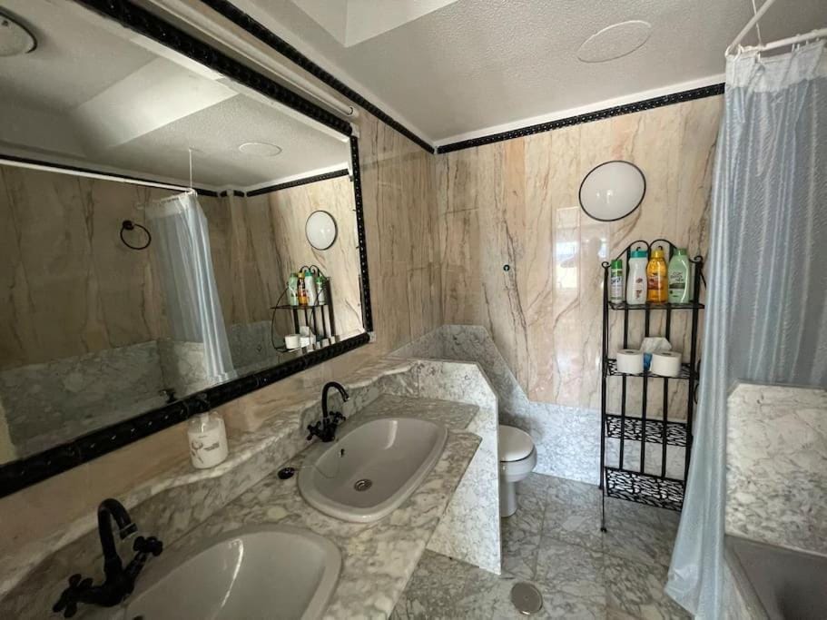 Bathroom, Bath
