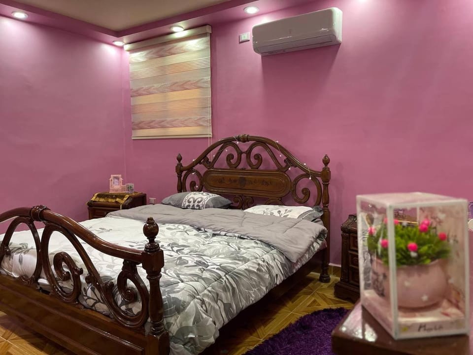 Bed, Bedroom, furniture, air conditioner