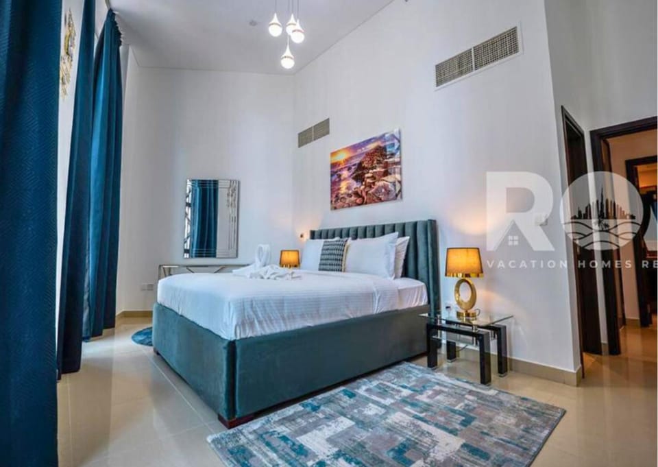 Bed, TV and multimedia, Photo of the whole room, Bedroom, fireplace, air conditioner