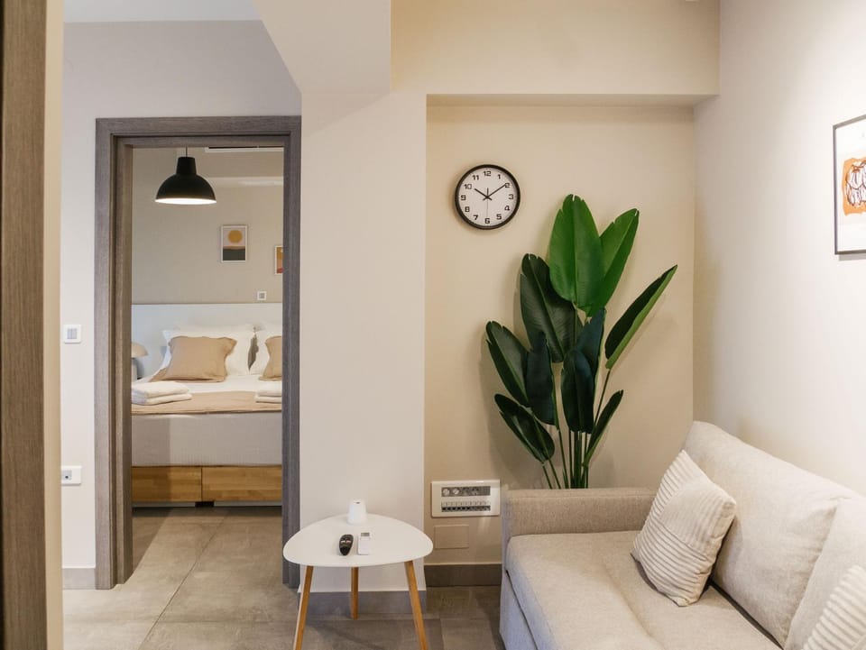 Bed, Living room, Photo of the whole room, Bedroom